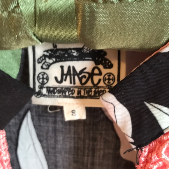 Top - Picture 2 of 5